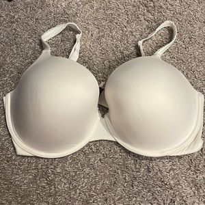 Victoria’s Secret Body by Victoria Perfect Shape 36DDD/36F bra